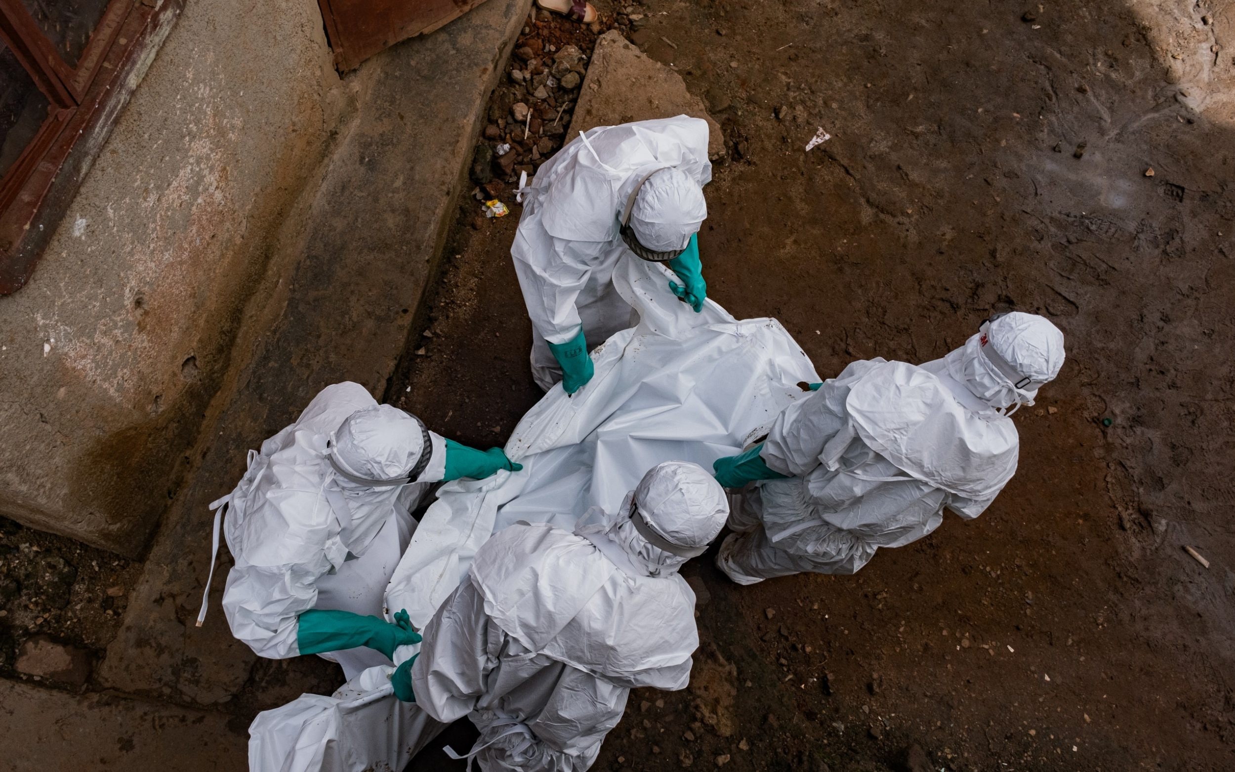 Ebola cases soar past 1,000 as outbreak spreads