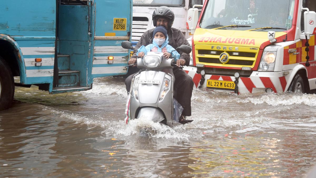 Woman, child die in Kuttiyadi as heavy rain batters Kozhikode